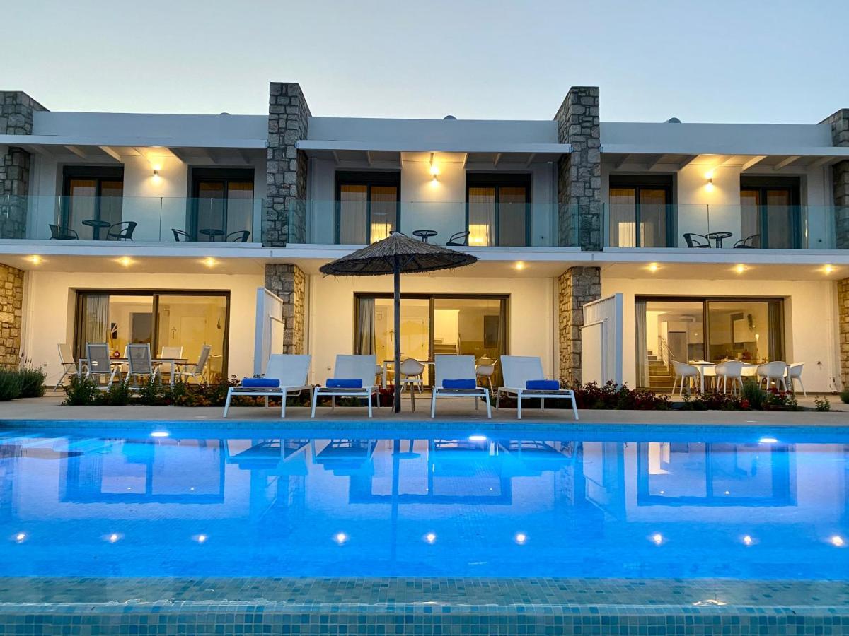 Gennadi Harmony Suites - 200 M From The Sea ภายนอก รูปภาพ